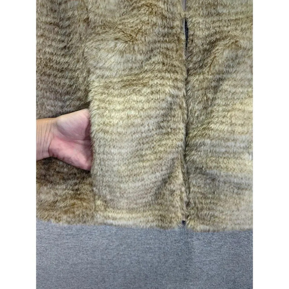 Keren Hart Faux Fur Leather Reversible Vest with Pockets Animal Print Size Small - Picture 3 of 16